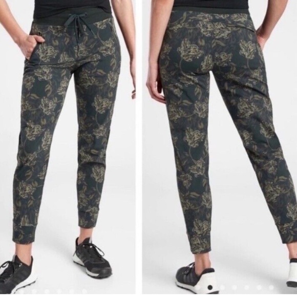 Athleta Pants - Athleta Trekkie North Printed Joggers